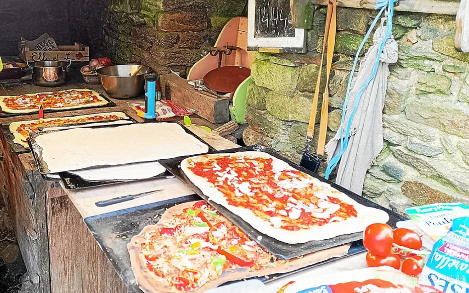 Le four à pain, outil de lien social à Plouguenast-Langast